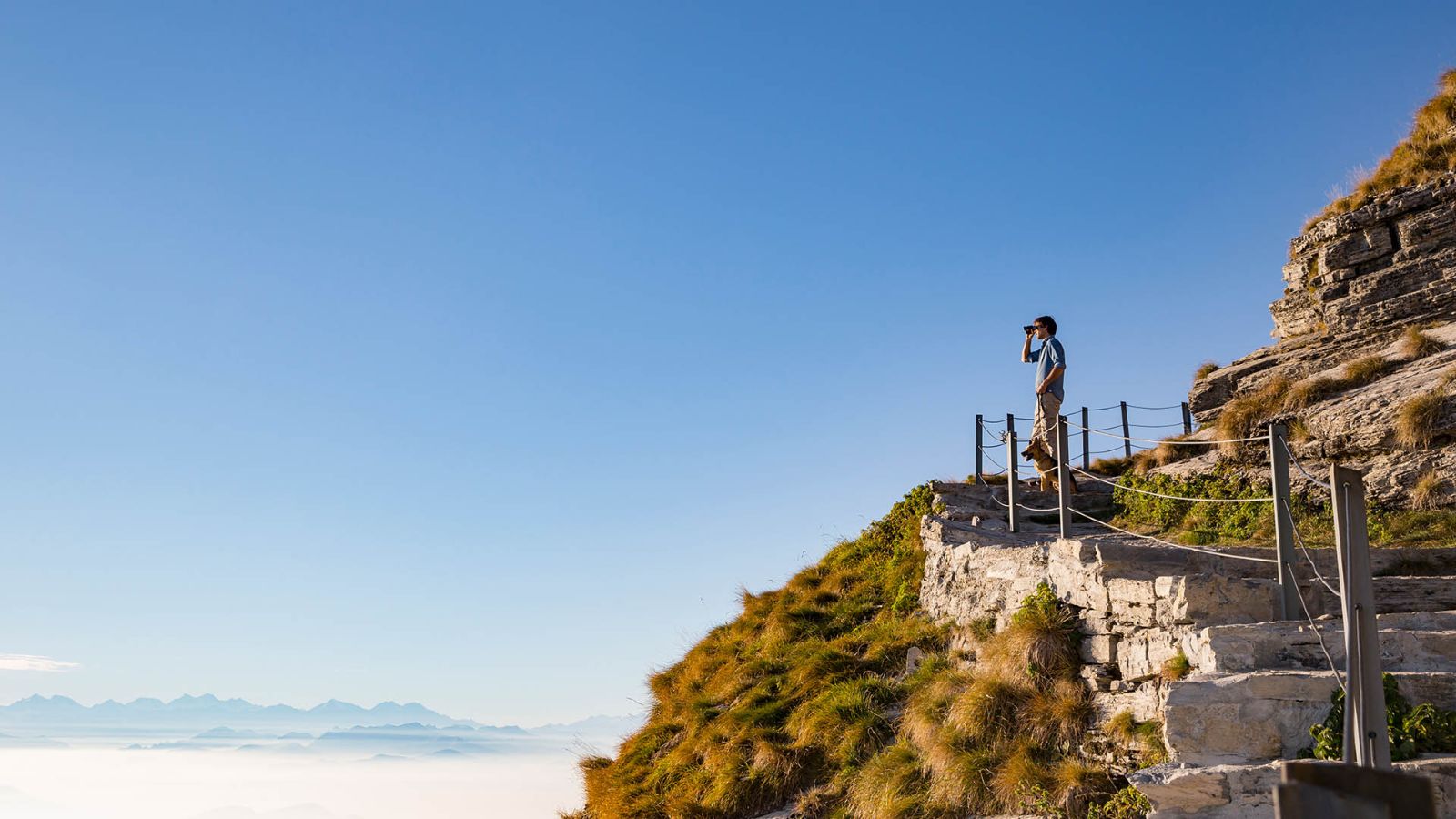 Weg zum Gipfel des Monte Generoso