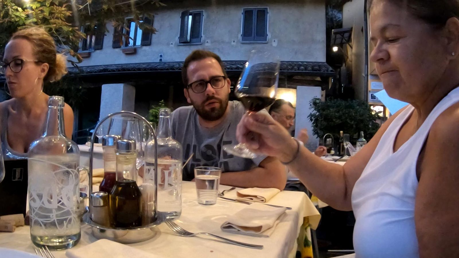 Dîner à le grotto avec des amis, Mendrisio.