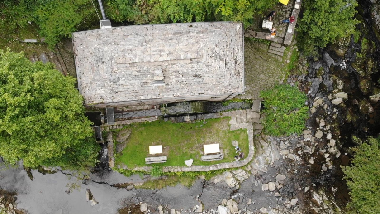 Le moulin de Bruzella, un monde à découvrir fait de savoirs anciens.