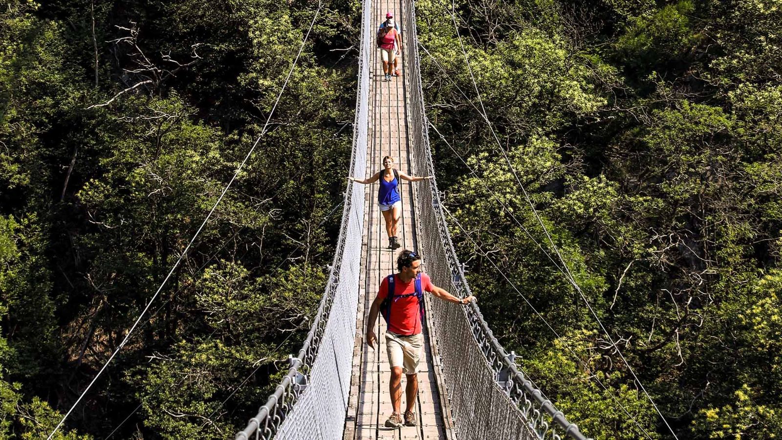 Curzútt, Pont tibétain