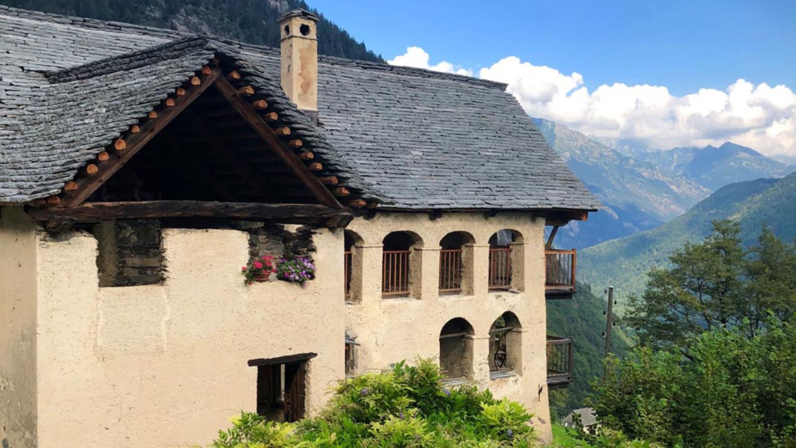 Cà Vegia, ospitalità autentica in Val Rovana 