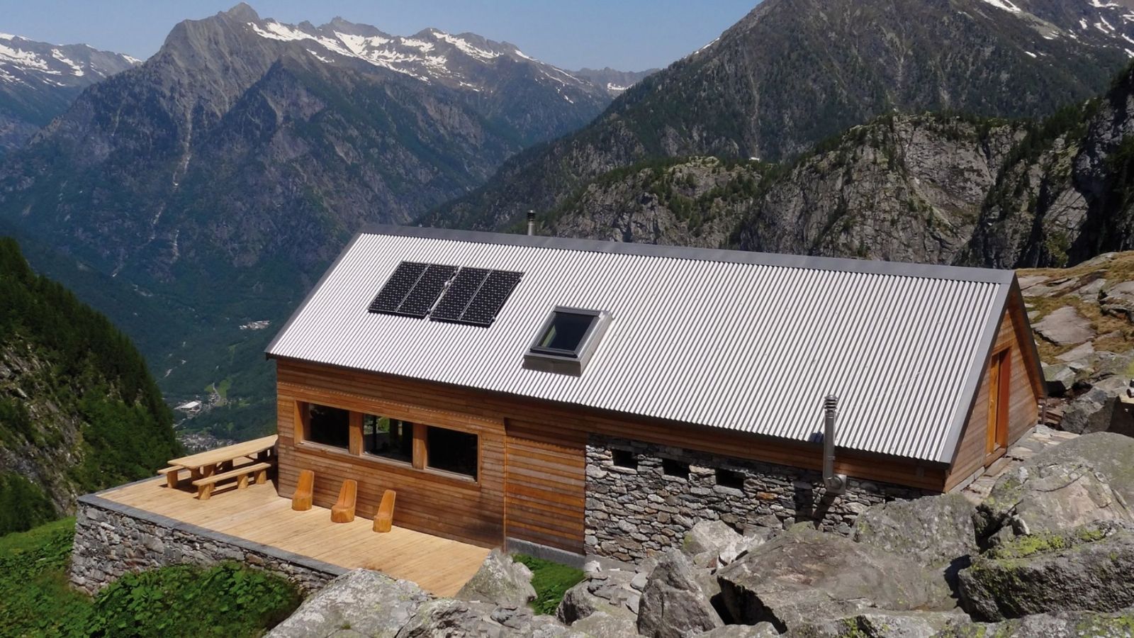 Capanna Tomeo, Val de Tomeo