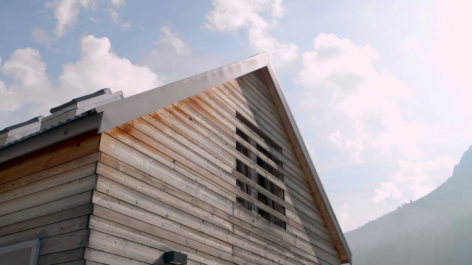 Capanna Tomeo, Val de Tomeo