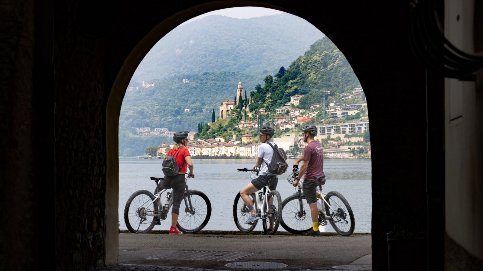 Blick auf Morcote, eines der schönsten Dörfer der Schweiz
