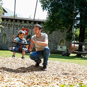 Omar Bariffi, - Papa und Wasserfallkenner